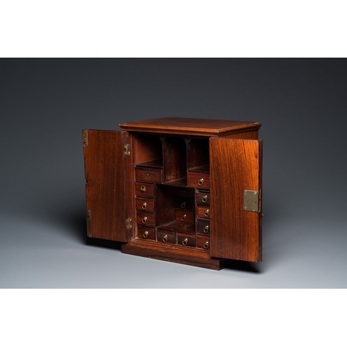 416 - A Chinese huanghuali and hardwood cabinet with bronze fittings for the European market, 19th C.Descr... 