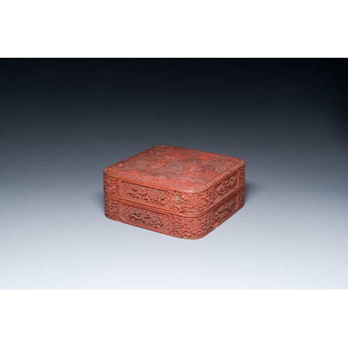 423 - A Chinese red cinnabar lacquer box and cover, 17/18th C.Description:L.: 17,5 cm - H.: 8 cmCondition ... 