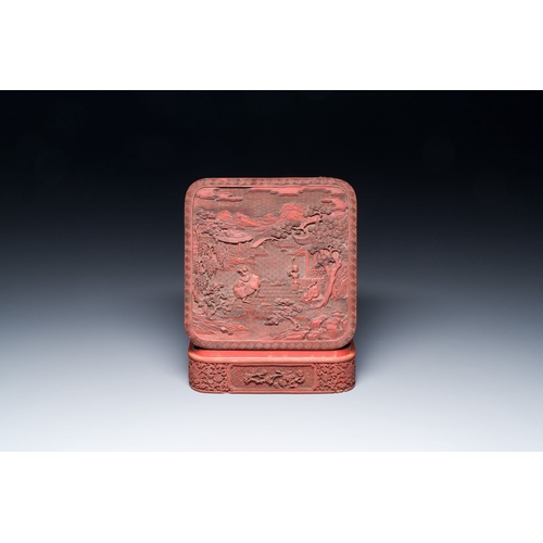 423 - A Chinese red cinnabar lacquer box and cover, 17/18th C.Description:L.: 17,5 cm - H.: 8 cmCondition ... 