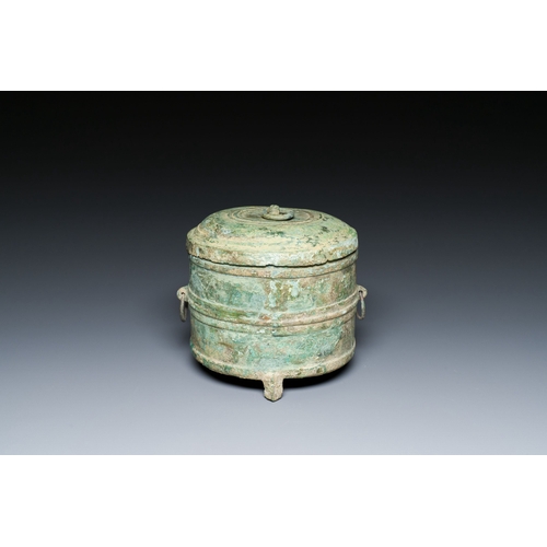 440 - A Vietnamese bronze wine warming bowl, 'jiuzun', Han-Viet period, 1st/3rd C.Description:H.: 14 cm Pr... 