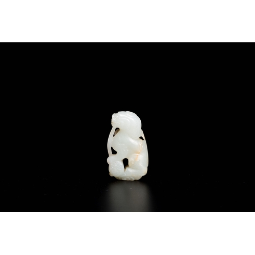 484 - Three Chinese white and celadon jade carvings of animals, Qing/RepublicDescription:Dim.: 5 x 3 x 2 c... 