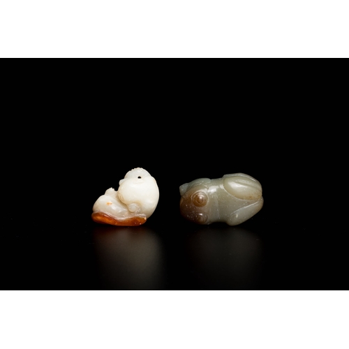 484 - Three Chinese white and celadon jade carvings of animals, Qing/RepublicDescription:Dim.: 5 x 3 x 2 c... 