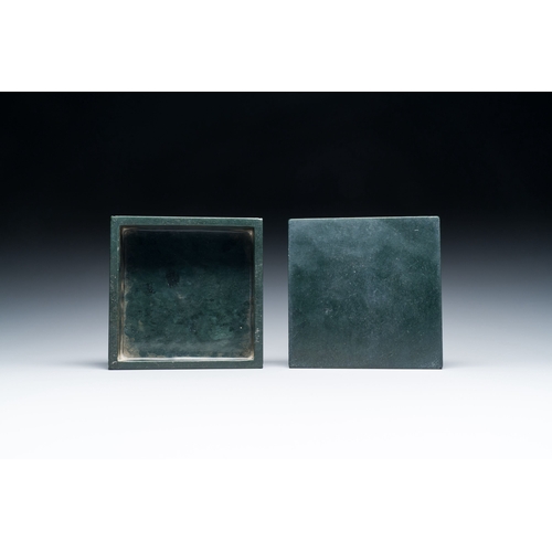 488 - A square Chinese spinach jade box and cover, 19th C.Description:Dim.: 11,5 x 11,5 x 4,5 cmCondition ... 