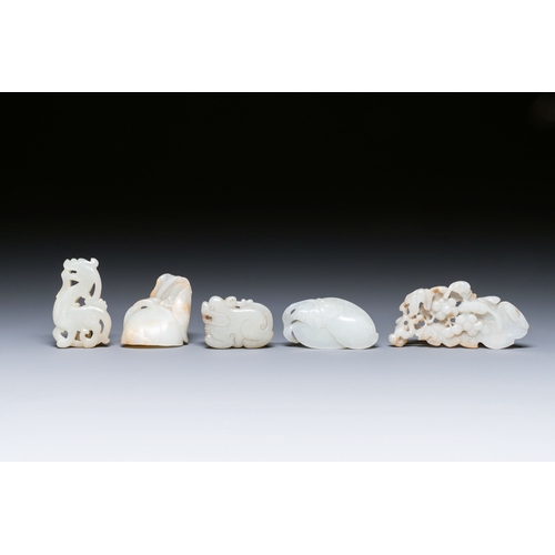 490 - Five Chinese white and celadon jade carvings, Qing/RepublicDescription:Dim.: 9,5 x 4,7 x 1,8 (the sq... 