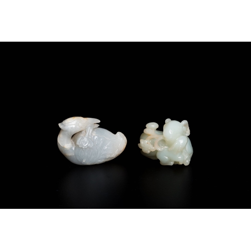 494 - Two Chinese white jade carvings of a mandarin duck and of a ram with his lamb, QingDescription:Dim.:... 