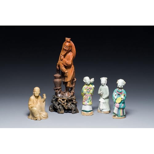 521 - Two Chinese soapstone sculptures and three porcelain figures of ladies, Kangxi and laterDescription:... 