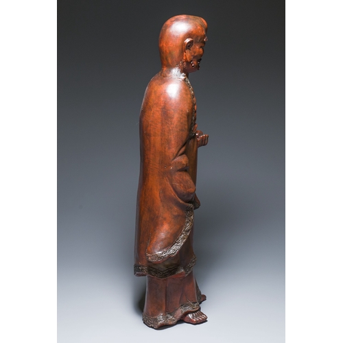 522 - A large Japanese polychromed and lacquered wood figure of Damo, Edo, dated 18/19th C.Description:H.:... 