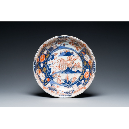 527 - A Japanese Imari 'landscape' dish, Edo, 17th C.Description:Dia.: 33 cmCondition reports:Please conta... 