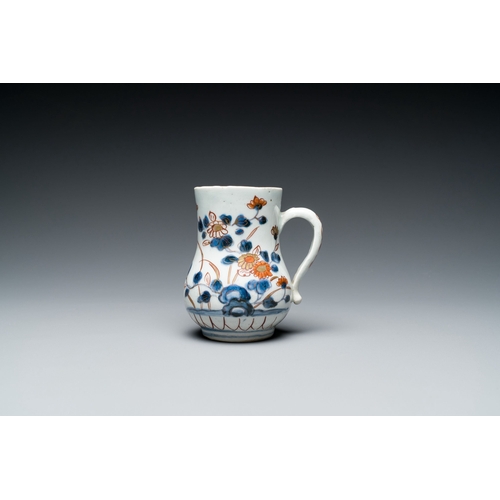 536 - A varied collection of Japanese Imari and Arita porcelain, Edo/Meiji, 18/19th C.Description:H.: 27 c... 