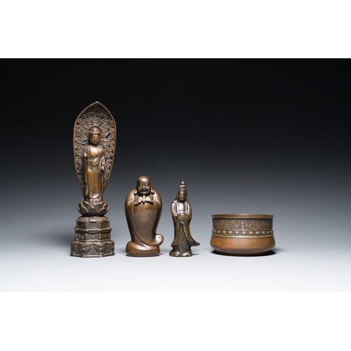 544 - Three Japanese bronze sculptures of Buddha and of Guanyin and a censer, Edo/Meiji, 18/19th C.Descrip... 