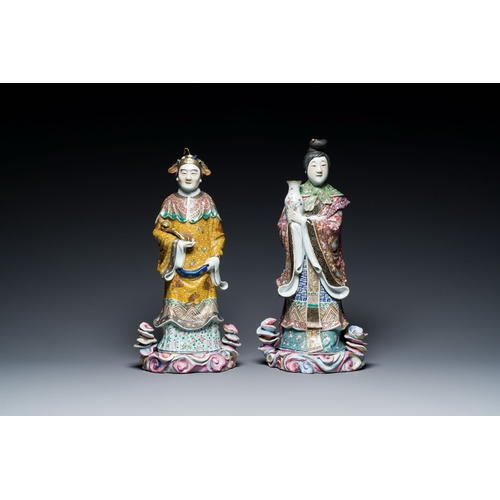 549 - Two Chinese famille rose figures of ladies, Fu Jian Hui Guan You Chang Zi mark, RepublicDescription:... 