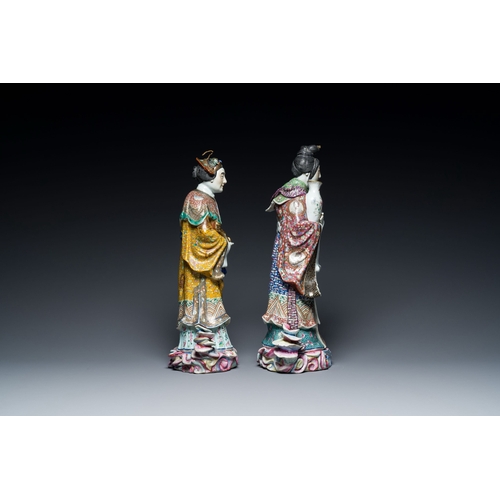 549 - Two Chinese famille rose figures of ladies, Fu Jian Hui Guan You Chang Zi mark, RepublicDescription:... 