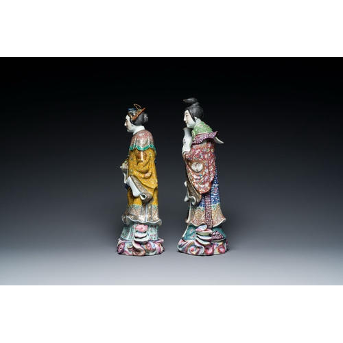 549 - Two Chinese famille rose figures of ladies, Fu Jian Hui Guan You Chang Zi mark, RepublicDescription:... 