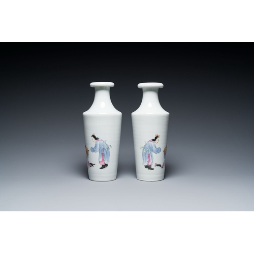 550 - A pair of Chinese famille rose rouleau vases, Hongxian mark, RepublicDescription:H.: 28 cm Provenanc... 