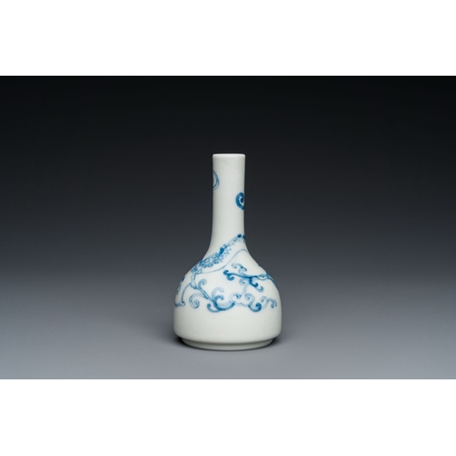 552 - A Chinese blue and white 'dragon' bottle vase, Yongzheng mark, probably RepublicDescription:H.: 11 c... 