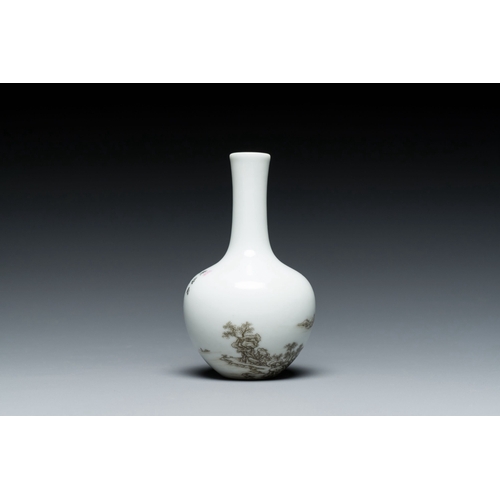 579 - A Chinese grisaille-decorated bottle vase with a fine landscape, Qianlong mark, 20th C.Description:H... 