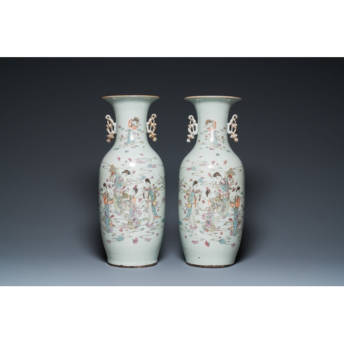 585 - A pair of Chinese famille rose 'female immortals' vases, 19/20th C.Description:H.: 58,5 cmCondition ... 