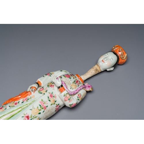 604 - A tall Chinese famille rose 'nodding head' figure, 19/20th C.Description:H.: 41 cmCondition reports:... 