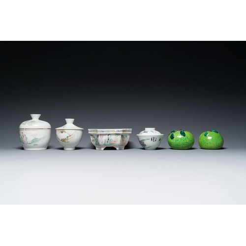 609 - Four Chinese qianjiang cai and famille rose bowls and a pair of apples, 19/20th C.Description:Dim.: ... 