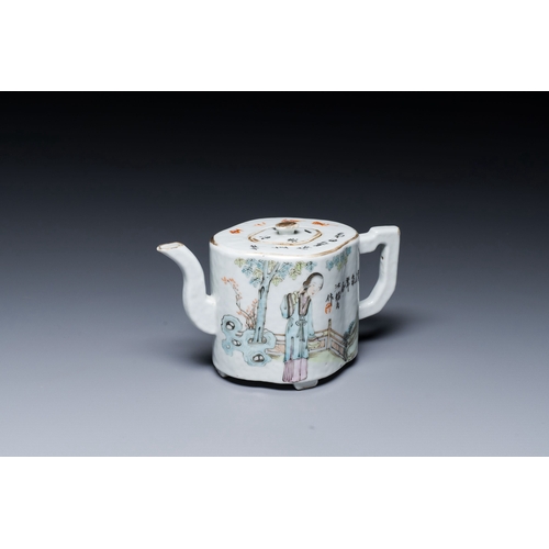 635 - A Chinese qianjiang cai teapot and cover, signed Huang Ruming é»æ±é­, dated 1895Description:L.: 1... 