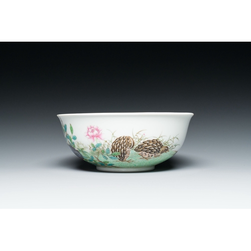 657 - A Chinese famille rose 'quails' bowl, Yongzheng mark, 20th C.Description:Dia.: 16,5 cm - H.: 6,5 cmC... 