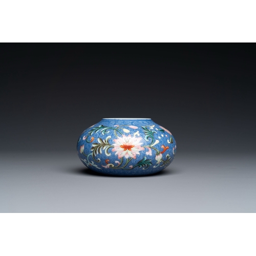 668 - A Chinese blue-sgraffito-ground famille rose water pot, Qianlong mark, RepublicDescription:Dia.: 9,5... 