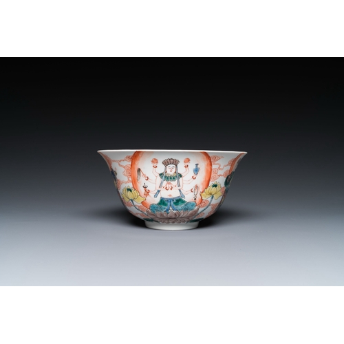 703 - A rare Chinese famille verte 'Avalokitesvara' bowl, Da Xiong Bao Dian å¤§éå¯¶æ®¿ mark, 19th C.Desc... 