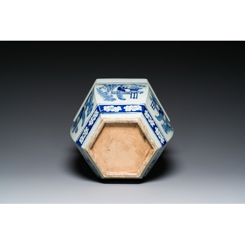 721 - Three Chinese blue and white, famille rose and famille verte fish bowls and jardinieres, 19th C.Desc... 