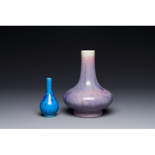 127 - A Chinese flambe-glazed vase and a turquoise-ground vase with splash design, Daoguang mark, 19/20th ... 