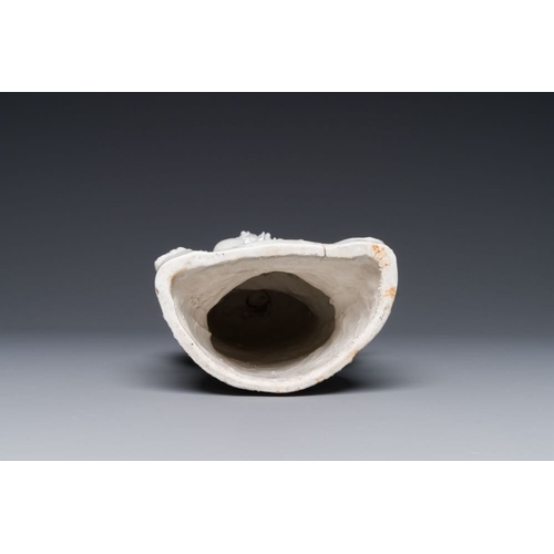 143 - A Chinese Dehua blanc de Chine group of Guanyin with a child and servants, 18th C.H.: 38 cm
 
 Prove... 