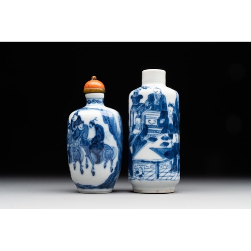 40 - Two Chinese blue and white snuff bottles, Yongzheng mark, 18/19th C.H.: 8 cm (the tallest)The absenc... 