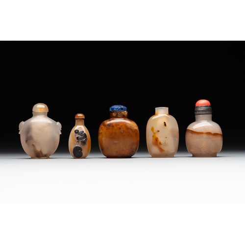 53 - Five Chinese agate snuff bottles, 19/20th C.H.: 7,4 cm (the tallest incl. stopper)The absence of a c... 