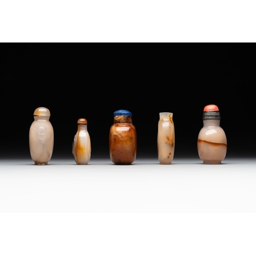 53 - Five Chinese agate snuff bottles, 19/20th C.H.: 7,4 cm (the tallest incl. stopper)The absence of a c... 