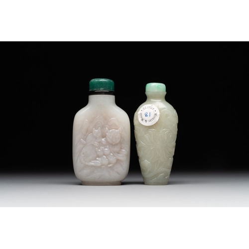 64 - Two Chinese jade snuff bottles, 18/19th C.H.: 7,4 cm (the tallest incl. stopper)H.: 7,2 cm (the smal... 