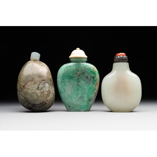 68 - Three Chinese jade snuff bottles, 19/20th C.H.: 7,2 cm (the tallest incl. stopper)The absence of a c... 