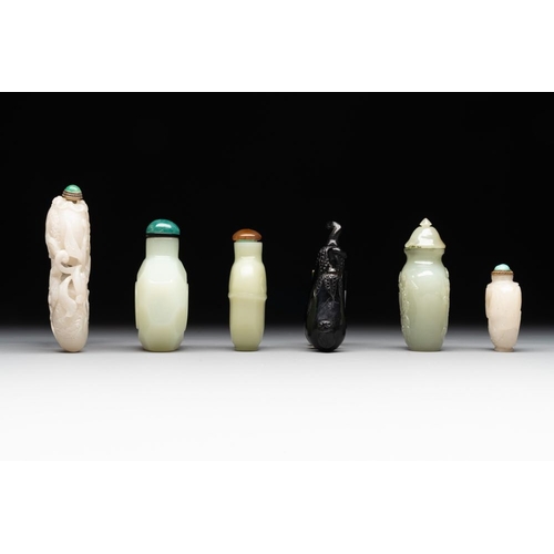 69 - Six various Chinese hardstone and jade snuff bottles, 19/20th C.H.: 8,5 cm (the tallest incl. stoppe... 