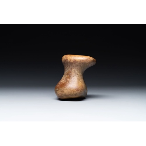 112 - A Chinese scholar's rock on wooden stand, Ming or laterH.: 14 cm (incl. stand)H.: 10,5 cm (the rock)... 