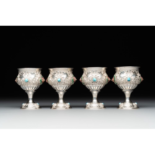 128 - A rare Chinese silver, enamel and hardstone coffee set with matching tray, 20th C.L.: 19,5 cm - H.: ... 