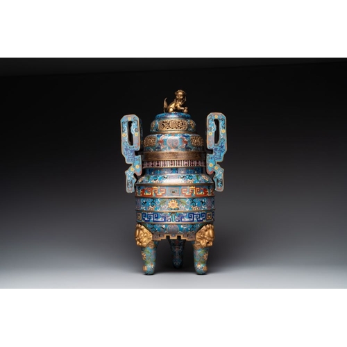 157 - A pair of Chinese cloisonne censers with covers and stands, 19/20th C.H.: 64,5 cm (incl. stand)H.: 5... 