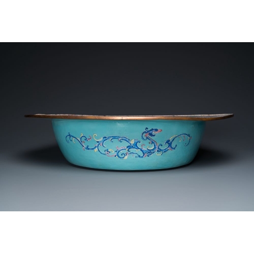 169 - An exceptionally large Chinese Canton enamel basin with floral design, YongzhengDia.: 64 cm - H.: 15... 