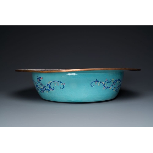 169 - An exceptionally large Chinese Canton enamel basin with floral design, YongzhengDia.: 64 cm - H.: 15... 