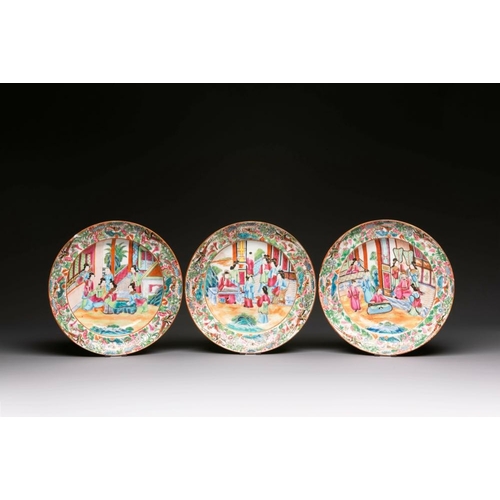 175 - Six Chinese Canton famille rose deep plates with narrative design, 19th C.Dia.: 25 cm The absence of... 