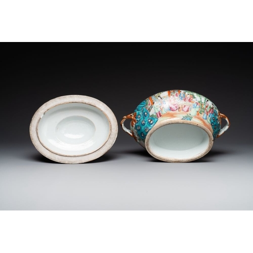 184 - A Chinese Canton famille rose tureen and cover with narrative design, 19th C.L.: 37 cm - H.: 28 cm (... 