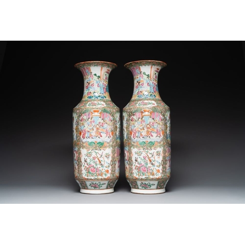 186 - A pair of Chinese Canton famille rose vases with figures, flowers and insects, 19th C.H.: 62,5 cmThe... 