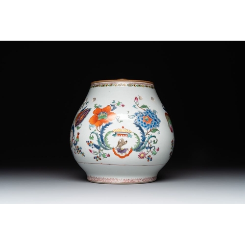 229 - A Chinese famille rose 'Madame de Pompadour' pot-pourri jar and cover, Qianlong, ca. 1745H.: 19 cm (... 