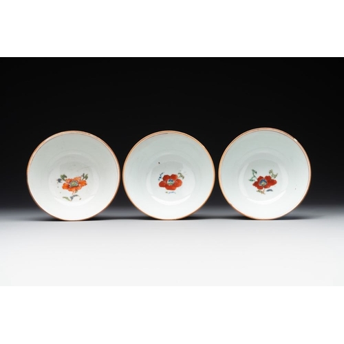 232 - Five Chinese famille rose 'Madame de Pompadour' cups and two saucers, Qianlong, ca. 1745Dia.: 8,7 cm... 