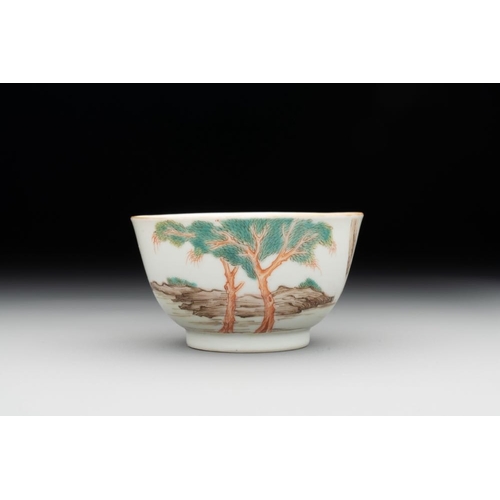 255 - A Chinese famille rose 'Don Quixote' cup and saucer, 18/19th C.Dia.: 8 cm - H.: 4,5 cm (the cup)Dia.... 