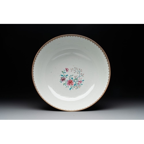 268 - A rare and large Chinese Canton famille rose 'mandarin subject' bowl, Hua Xuan and Ju Qing mark, Qia... 