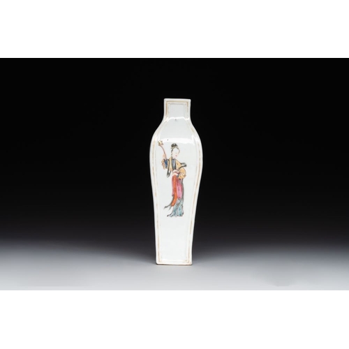 273 - A Chinese Canton famille rose 'San Niang Jiao Zi' vase, QianlongH.: 17,9 cm
 Provenance: - Sotheby's... 