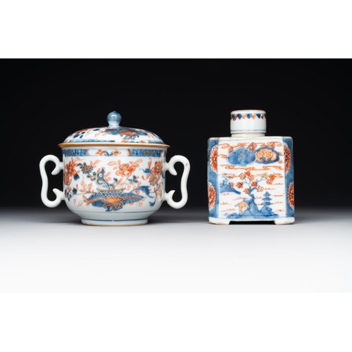 334 - A varied collection of fourteen Chinese Imari-style wares, Kangxi/QianlongDia.: 15 cm - H.: 6,8 cm (... 